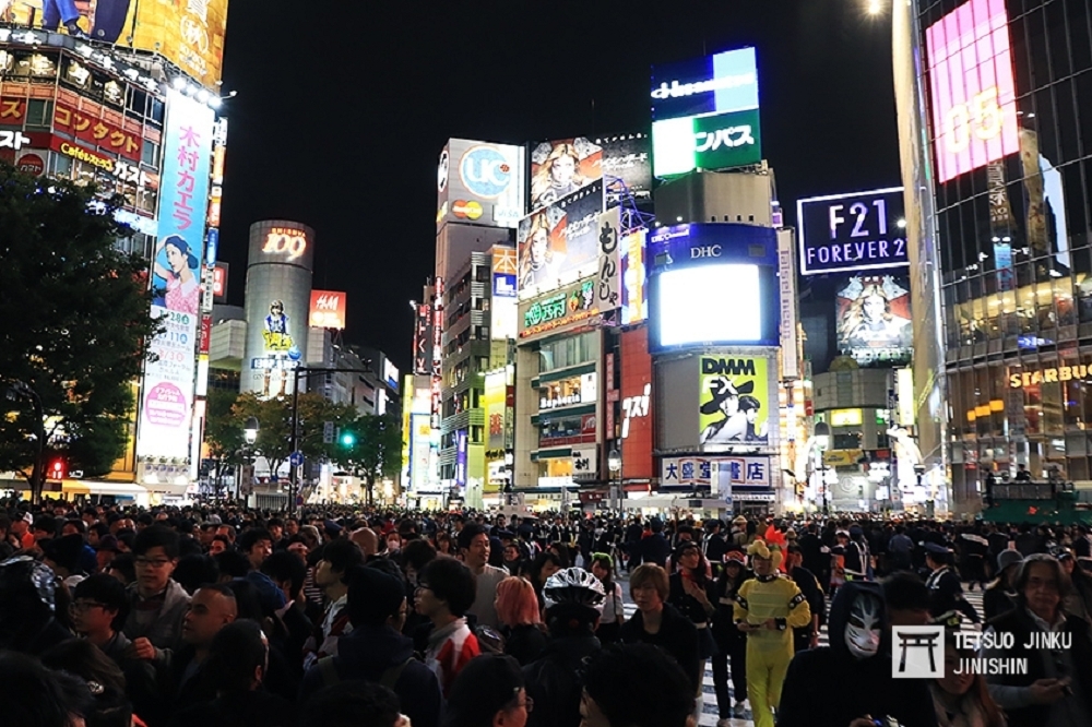 澀谷的十字交叉路口，是世界上最知名的路口，每逢特殊節日與球賽勝利，這裡總是吸引龐大人潮。（攝影：陳威臣）