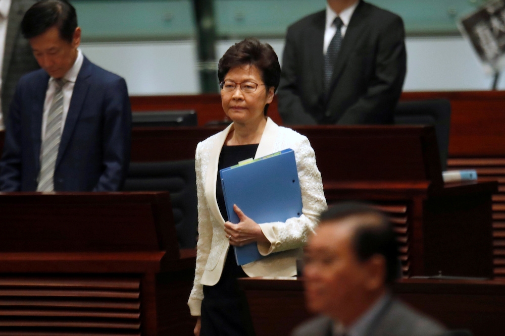 香港特首林鄭月娥16日發表任內第3份《施政報告》。（湯森路透）