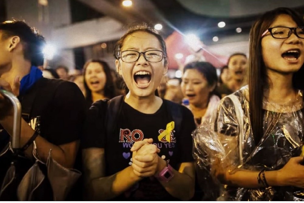 在YOUTUBE製作了向香港雨傘革命致敬的影片截圖。（網路截圖）