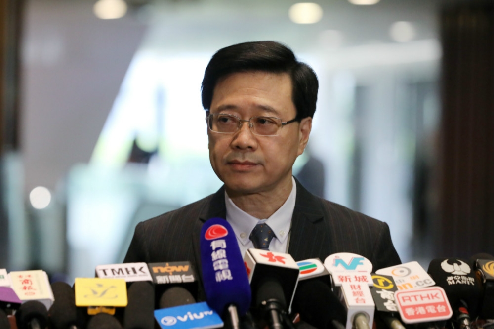 香港保安局長李家超23日在立法會宣布，正式撤回《逃犯條例》修訂。（湯森路透）