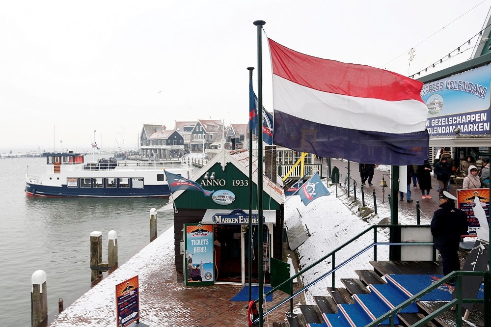 鄰近阿姆斯特丹的港口「福倫丹」（Volendam）。（湯森路透）