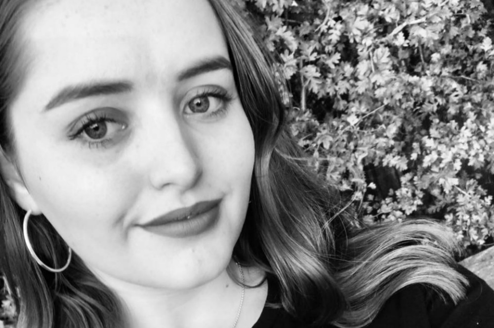 來自英國、22歲背包客格雷絲，2018年赴紐西蘭旅行時遭人謀殺。（圖片取自Grace Emmie Rose Millane臉書）
