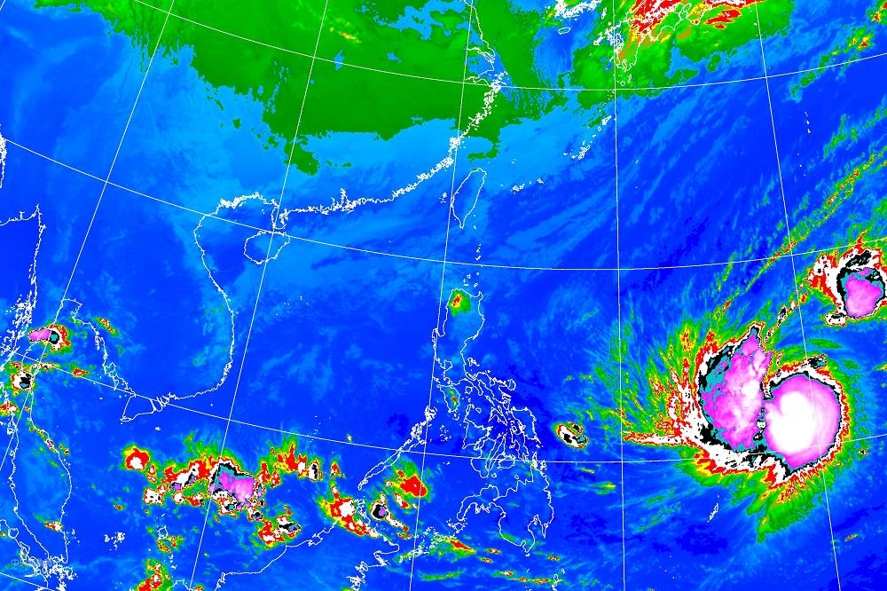 北冕颱風未來發展強度，可能又是一顆「深秋怪物」。（取自中央氣象局）