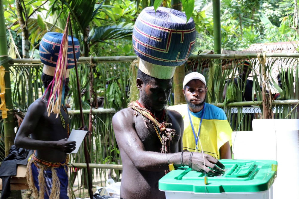 巴布亞紐幾內亞東部、布干維爾島舉行獨立公投。（湯森路透）
