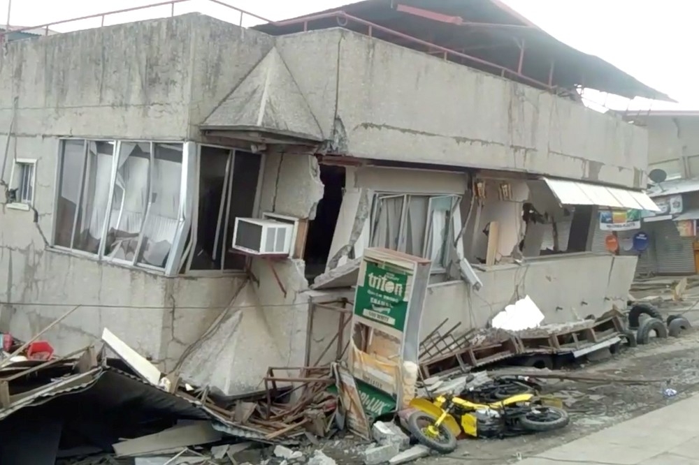菲律賓南部15日發生地震，造成至少4死。（湯森路透）