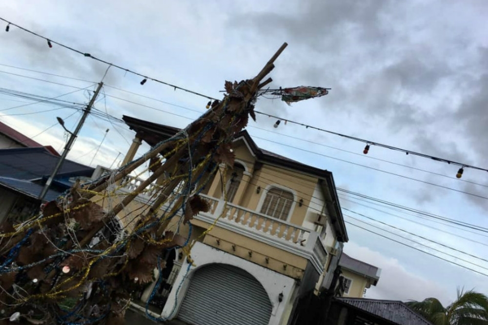 颱風「卡逢」在耶誕節橫掃菲律賓中部省份。（湯森路透）