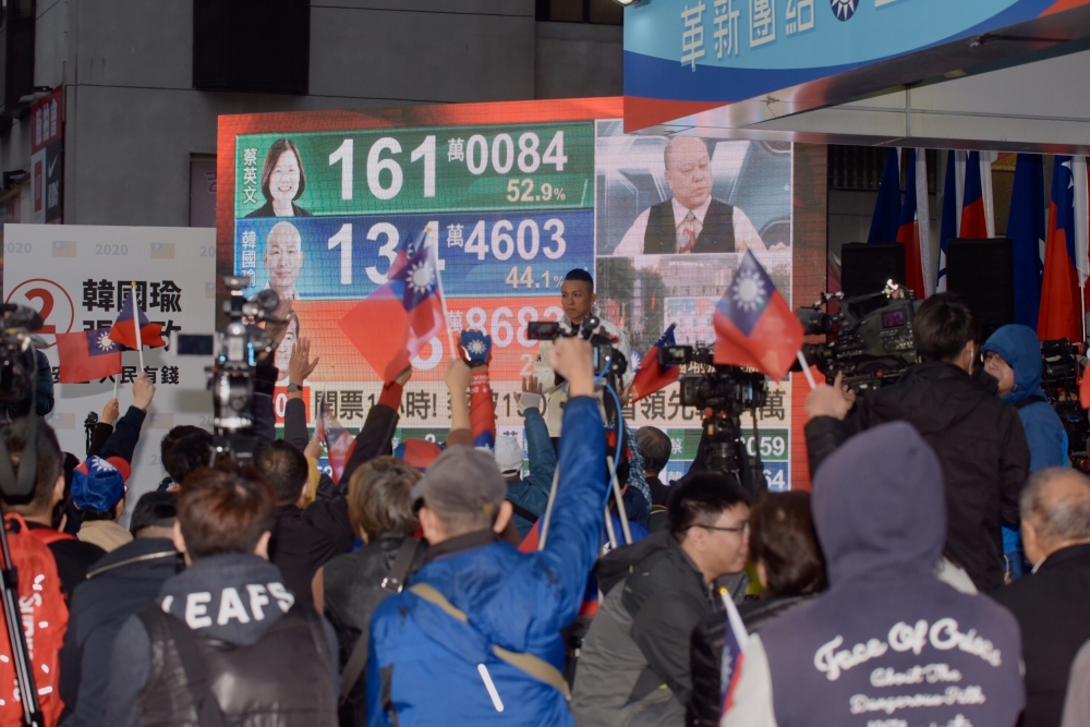 歷年來大選得票率的與該地區相近的「章魚哥」建德里，目前已經開票完成，蔡英文得票率59.3、韓國瑜則是35.3%。（張哲偉攝）
