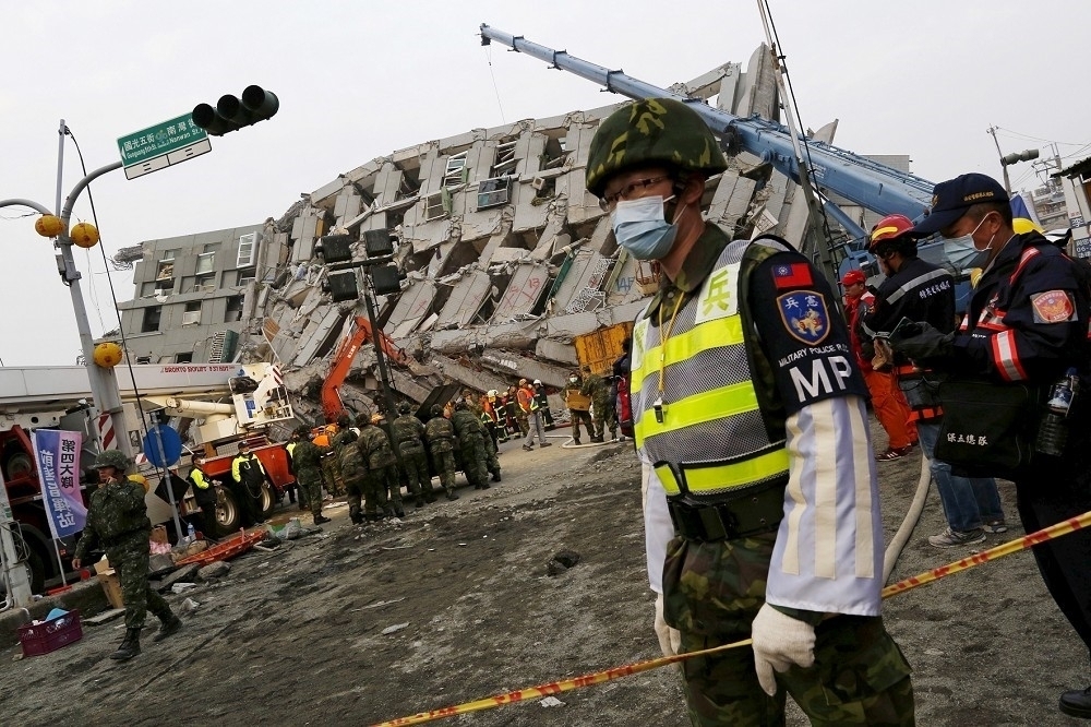 台南維冠金龍大樓2016年2月因強震倒塌，共造成115人死亡。經歷3年半訴訟，台南地方法院16日宣判，建商林明輝等人須賠償7億元，全案仍可上訴。（湯森路透）