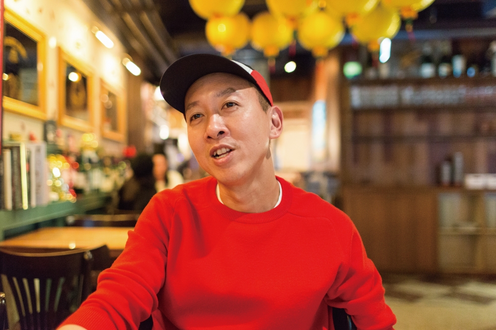 「貓下去敦北俱樂部」負責人陳陸寬，有一套自己的台北年菜觀察。(林冠良攝)