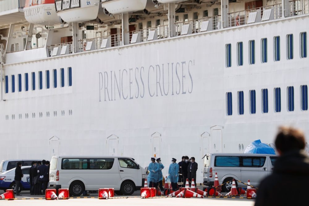 目前停泊於日本橫濱的「鑽石公主號」7日已出現61起確診個案。（湯森路透）