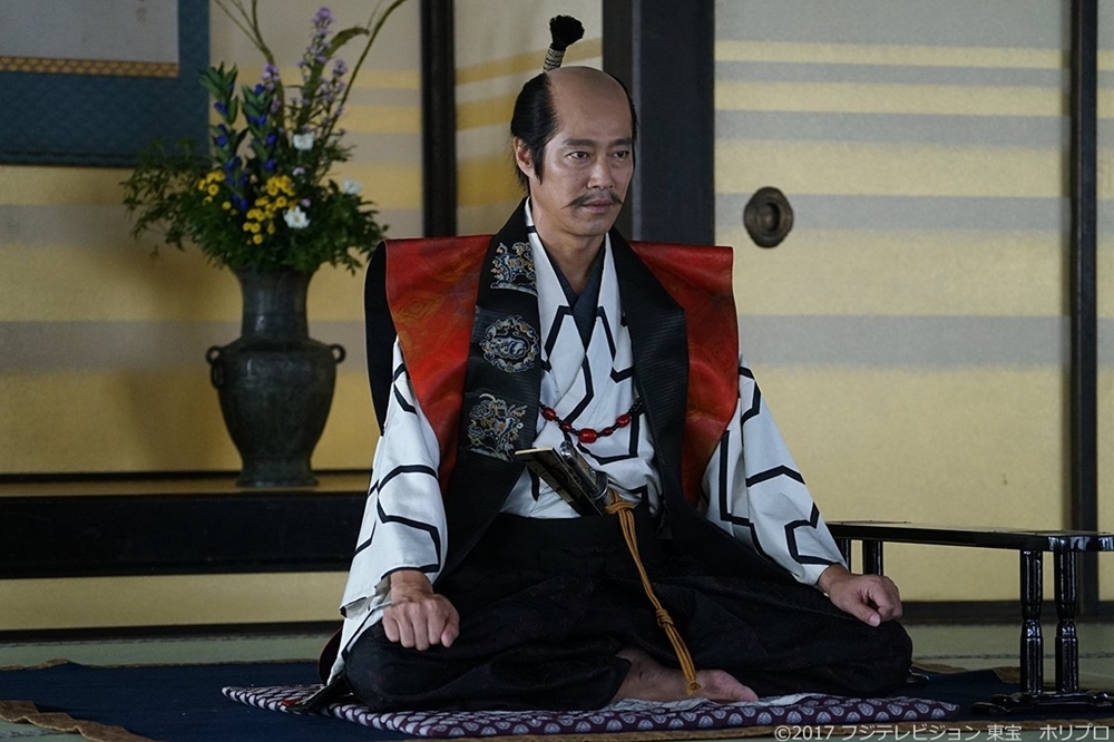 日本男星堤真一在電影《本能寺大飯店》中飾演織田信長（圖片取自網路）