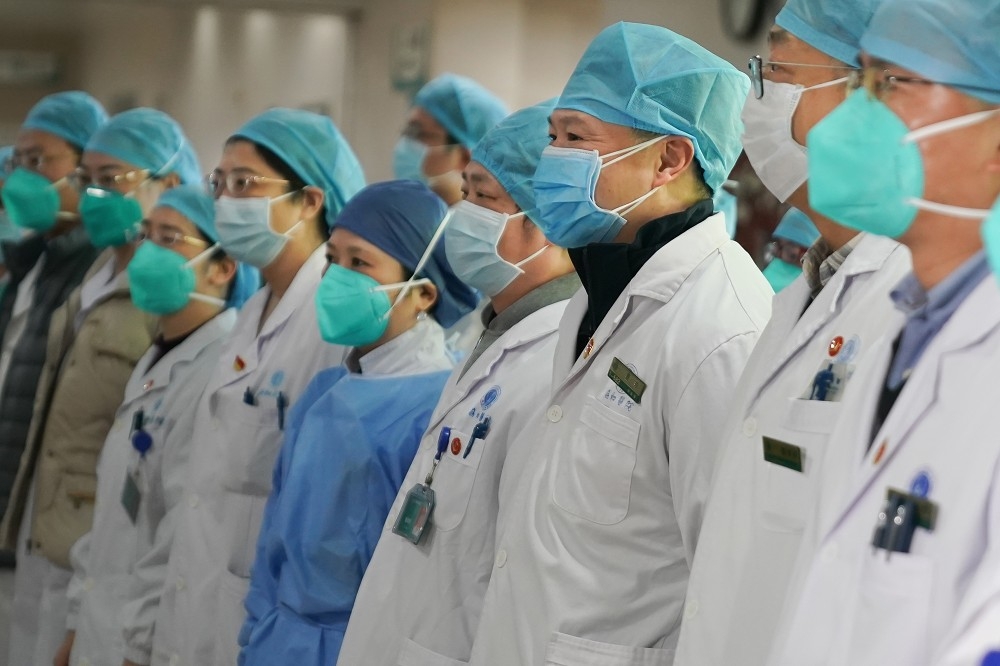 中國有研究團隊指出，武漢肺炎不僅會對人類的肺部造成傷害外，仍潛在兩個目標，分別是腎臟和睪丸；圖僅為示意圖。（湯森路透）