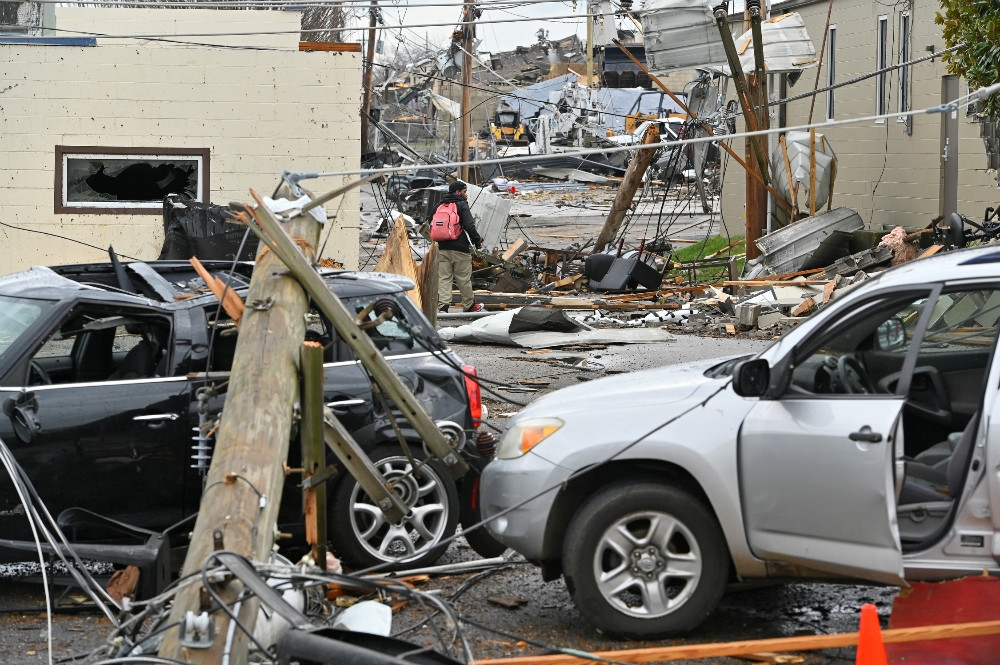 美國田納西州近日受到龍捲風侵襲，造成至少24人死亡。（湯森路透）