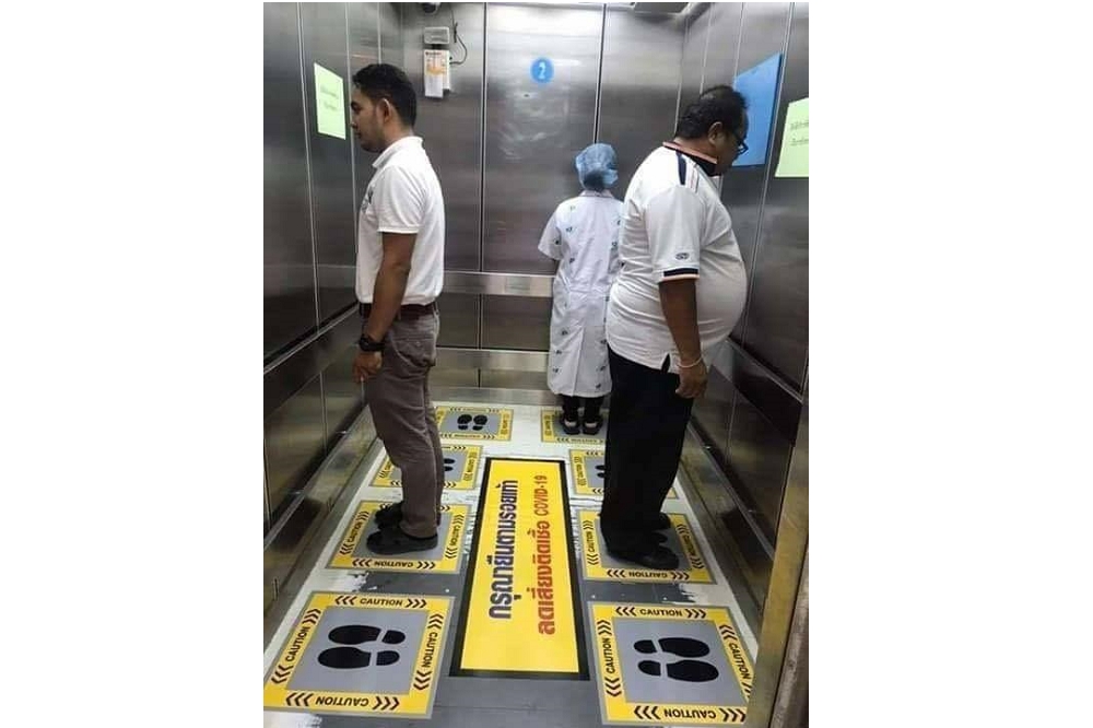 因疫情的擴散，泰國一些醫院已採用了新的抗疫措施。(取自ThaiVisa - The Nation Thailand News臉書)