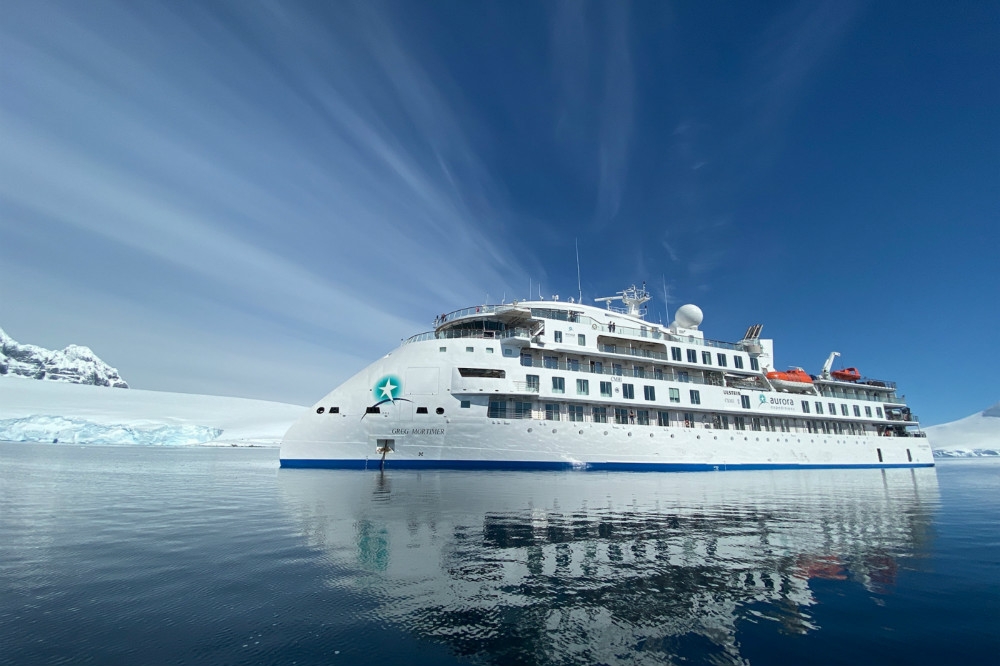 一艘名為「莫蒂默號」的郵輪，在前往南極途中、出現乘客大規模感染肺炎的狀況。（圖片取自Aurora Expeditions）
