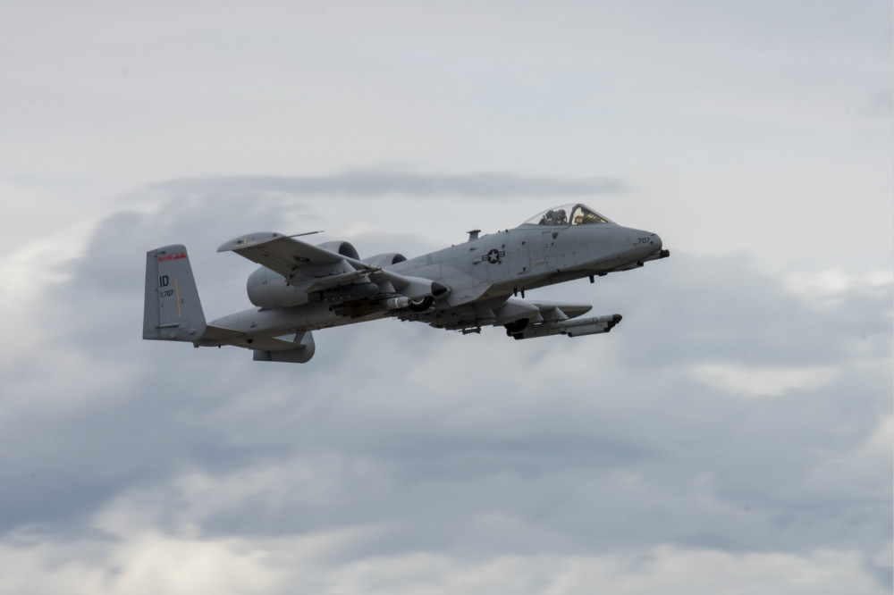 美軍仍不想讓A-10攻擊機退休，希望延長使用至2040年。（圖片取自美國空軍）