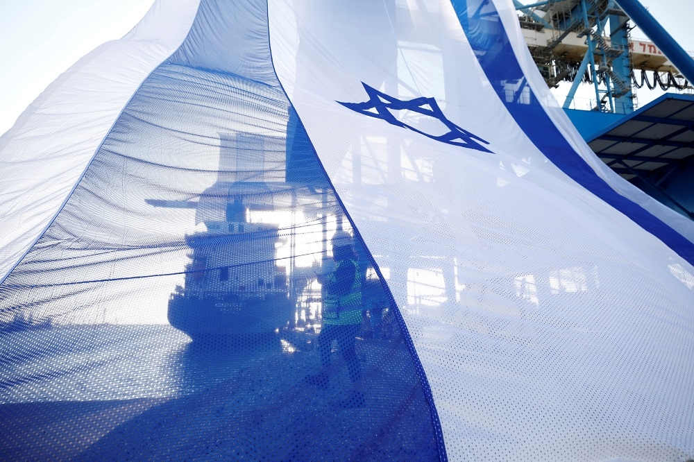 大型以色列國旗資料照。（湯森路透）
