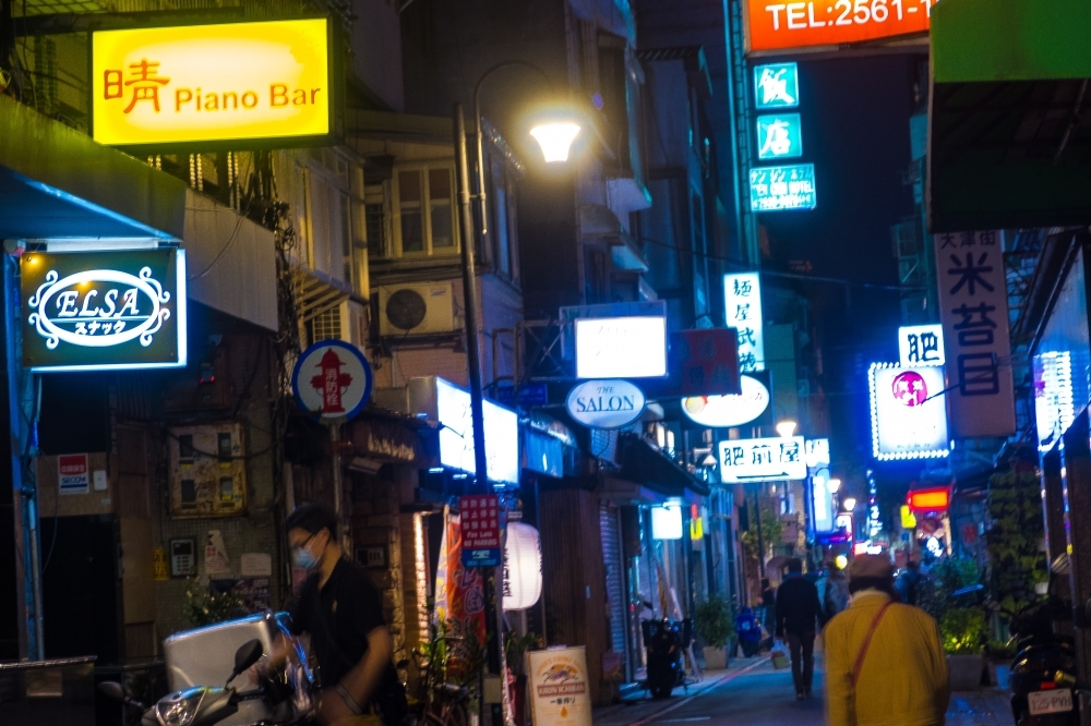 台北市21日預計核准14家酒店、舞廳復業。（資料照片／蔣銀珊攝）