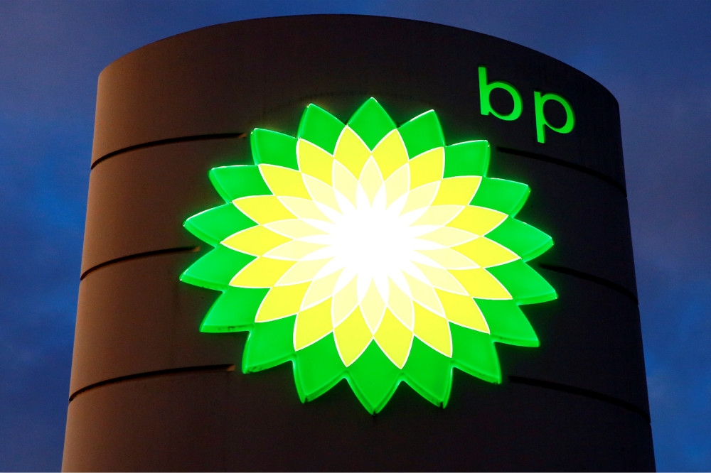 英國大型石化企業BP也宣布，將裁撤全球1萬名員工。（湯森路透）