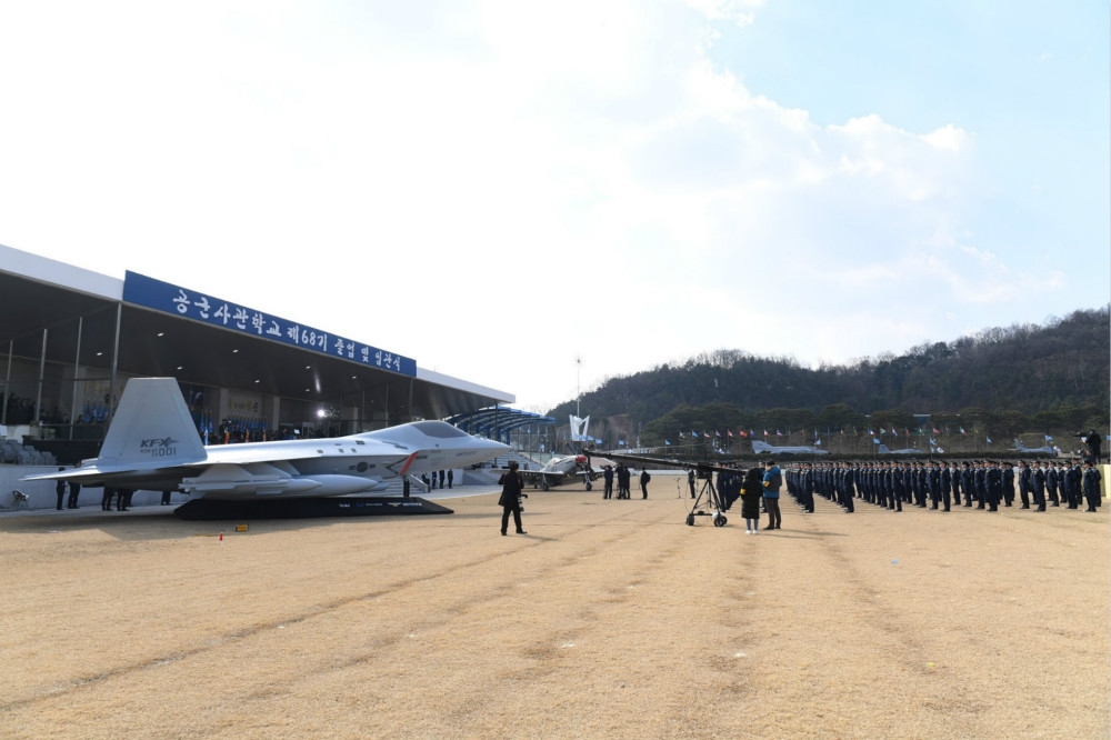 南韓KF-X自製戰機模型展示。（圖片取自韓國航太）