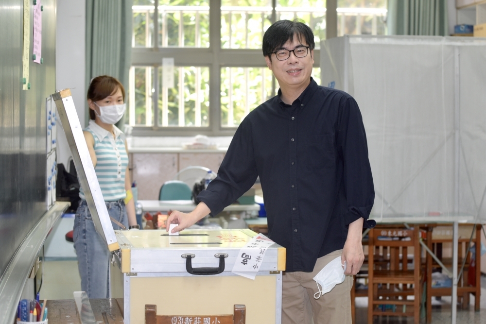 高雄市長韓國瑜即將於12日解職，但民進黨內對於陳其邁是否直接代理市長意見不一。（張哲偉攝）