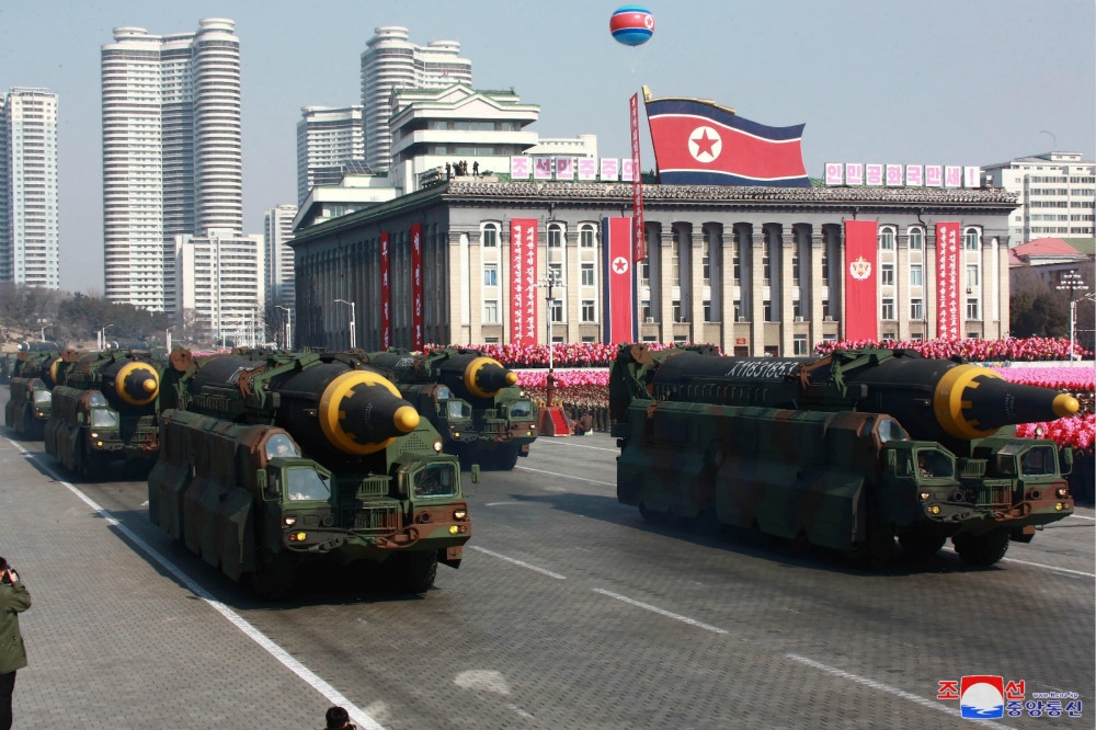 北韓人民軍70週年（2018）在平壤舉行的閱兵。（湯森路透）