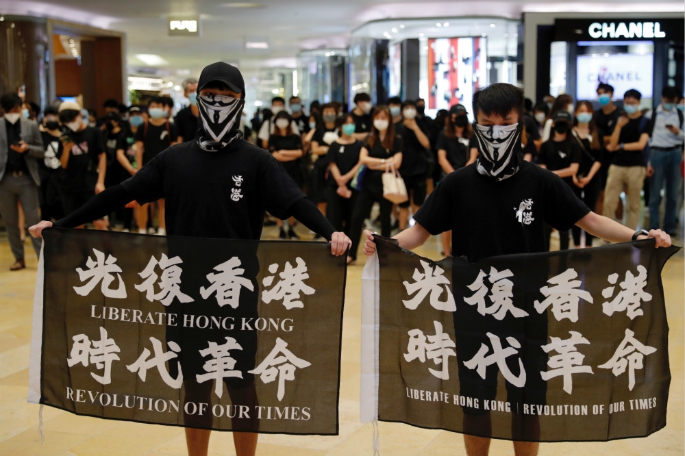 近一年多來、香港本地不斷發生抗爭活動。（湯森路透）