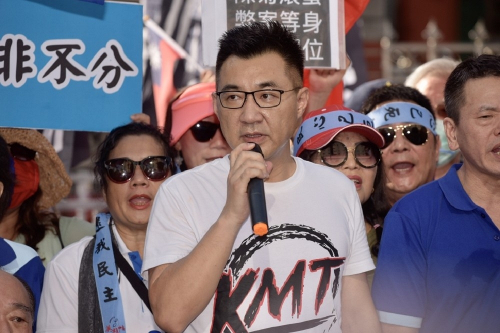 江啟臣在改委會上拋出九二共識是「過去」扮演兩岸求同存異的重要工具，激起黨內大老反彈。（攝影：張哲偉）