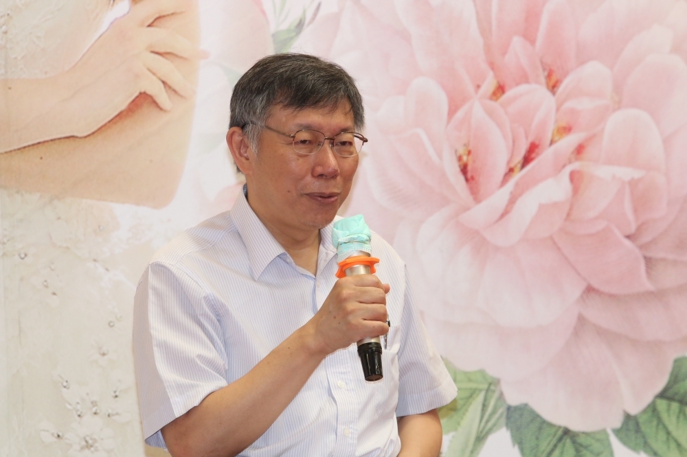 針對振興三倍券，台北市長柯文哲6日開酸，指出三倍券使用時間範圍過長，根本無法達到振興效果。（資料照片／王侑聖攝）