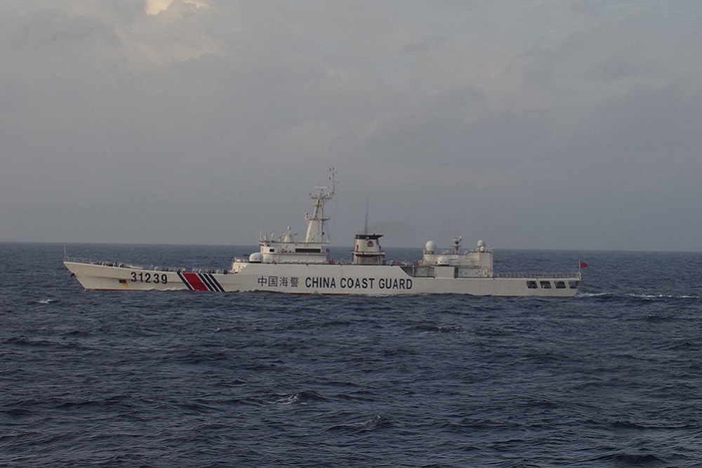 2020年日本《防衛白皮書》稱，中國船隻駛入釣魚台周邊領海是「執意繼續試圖改變現狀」。（湯森路透）