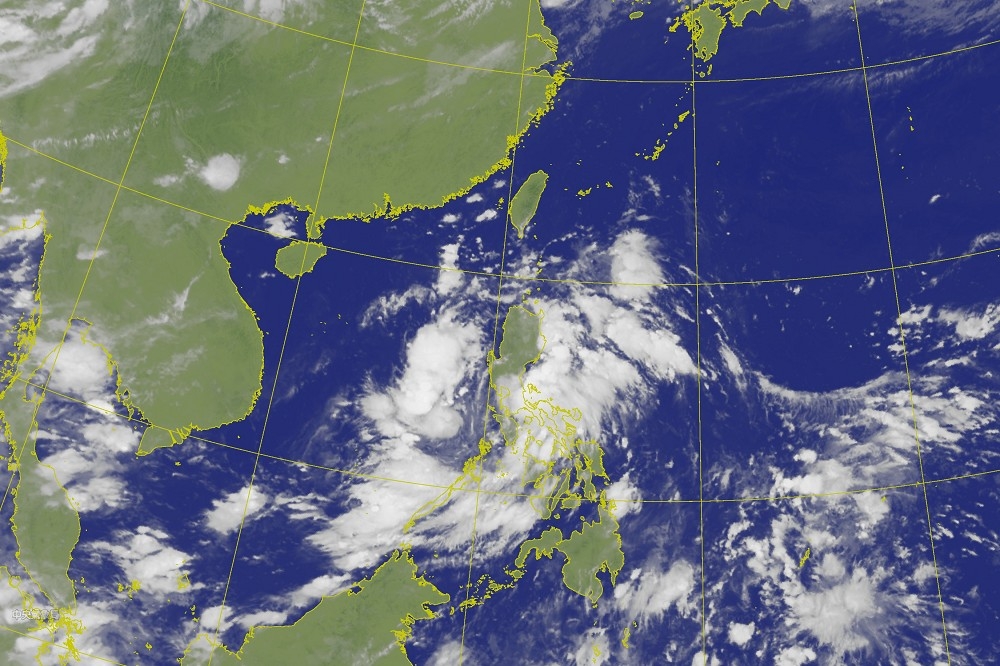 颱風季要登場了，中央氣象局指出，副熱帶高壓將往北抬，而熱帶擾動的溫床「季風槽」則得以建立。（取自中央氣象局官網）