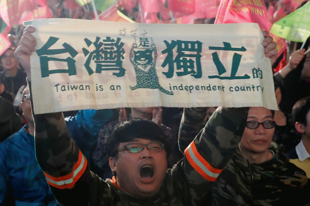獨立的台灣面對中國，不能因為對共產黨的憎恨，而糢糊了焦點，連帶憎恨起中國人。（湯森路透）