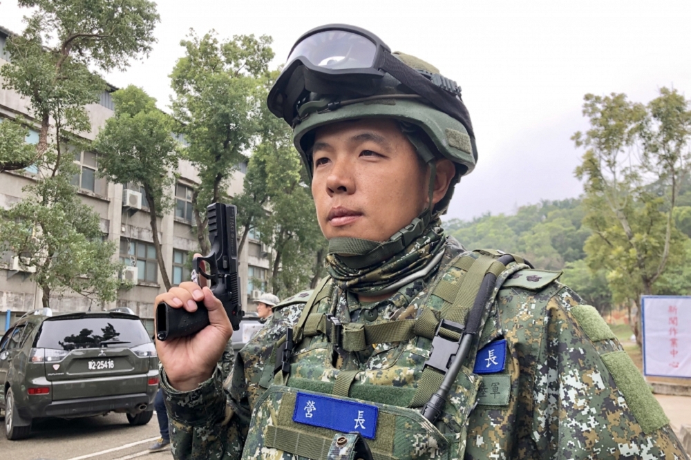 國軍各部隊除特勤單位外，使用點四五手槍或左輪手槍太老舊，2018年起由陸軍先進行9公厘口徑新型手槍換裝，直接採用軍備局205廠研製的T75K3手槍。（資料照片／張文玠攝）