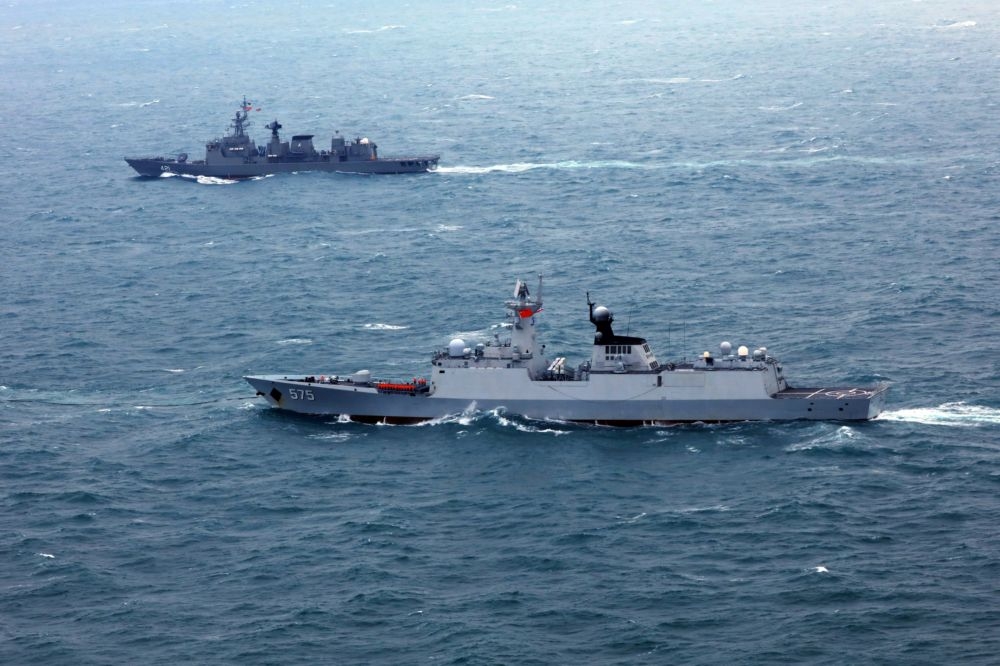 適值美衛生部長訪台期間，中國6日宣布於舟山附近海域軍演。（湯森路透）