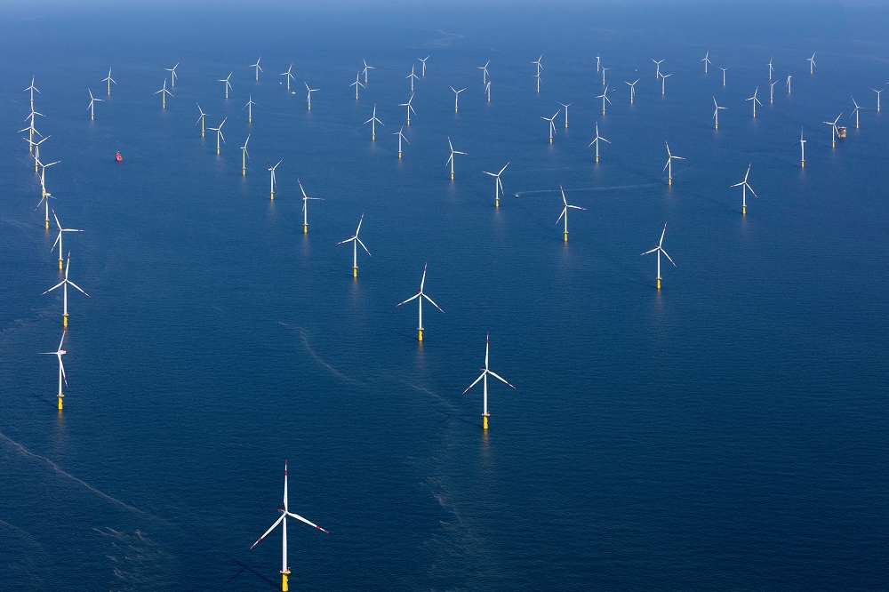 達德能源公司計畫開發雲林離岸風電場，擬在口湖鄉、四湖鄉沿海架設80支離岸風機，並於今年開始施工。（翻攝自達德能源臉書）