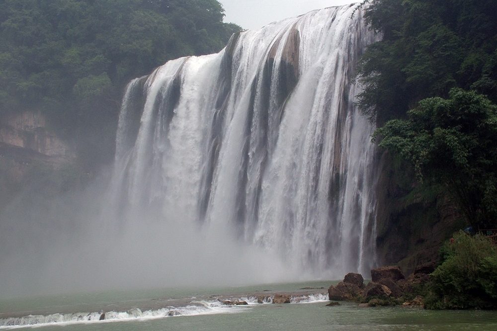 中國貴州黃果樹瀑布（圖片取自維基百科）