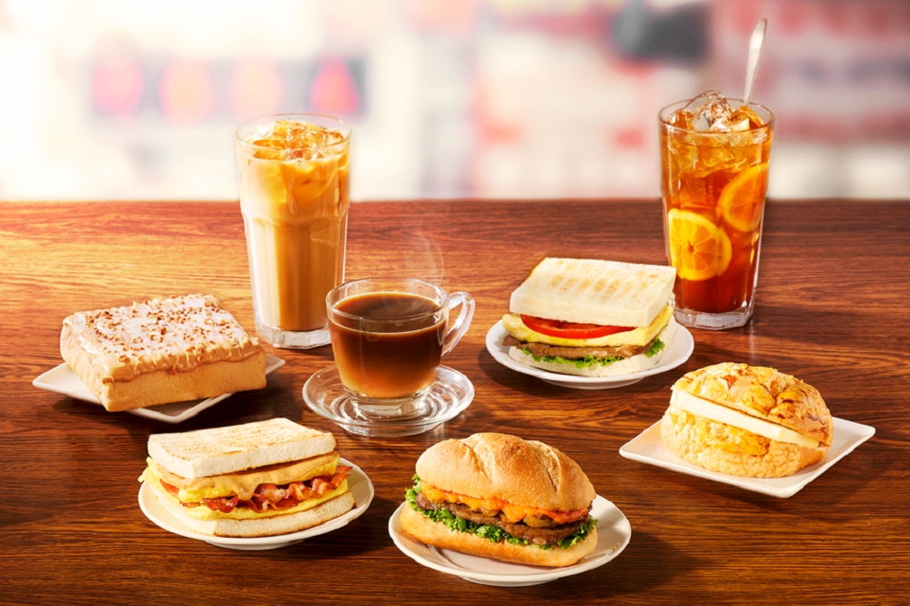 「Q Burger」主廚結合港澳在地滋味，祭出一系列港澳“好好味”早餐。（Q Burger 提供）