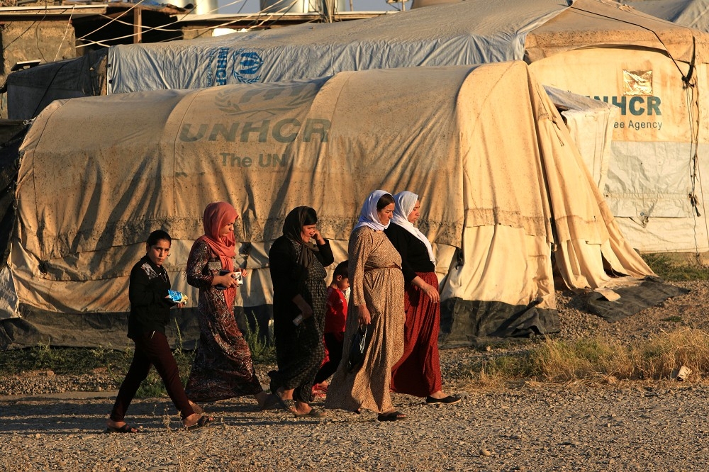 在聯合國難民營的亞茲迪難民。（湯森路透）