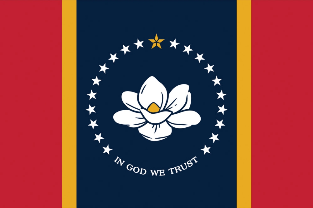 美國密西西比州新版本的州旗，移除原先的南方邦聯標誌。（湯森路透）