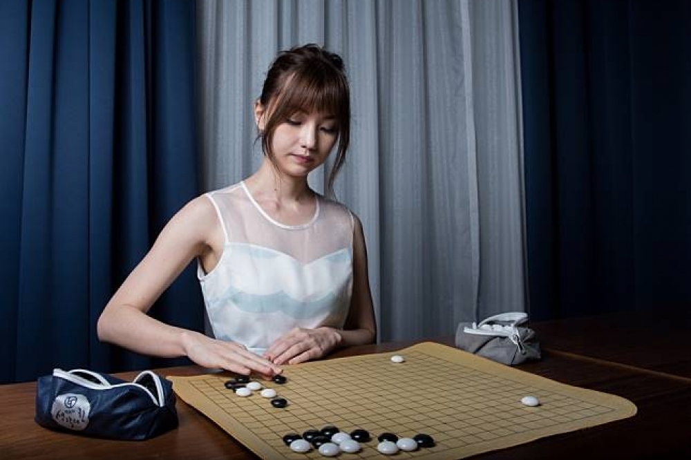 台灣棋院7段職業棋士黑嘉嘉是當前世界圍棋界中頂尖女流高手，她的美貌更風靡日本人，譽為「千年一遇」美女棋士。（李昆翰攝）