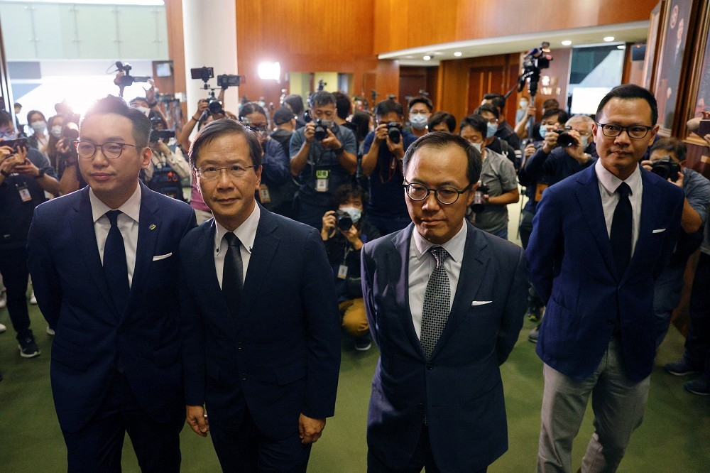 四名遭取消資格的香港立法會議員（湯森路透）