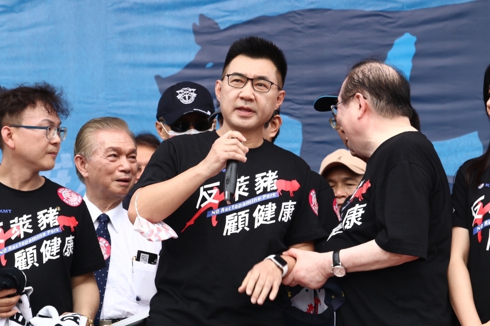 黨主席江啟臣22日秋鬥表現不慍不火，凝聚民氣並將萊豬議題「拉長戰線」，重新穩坐黨內領導地位。（王侑聖攝）