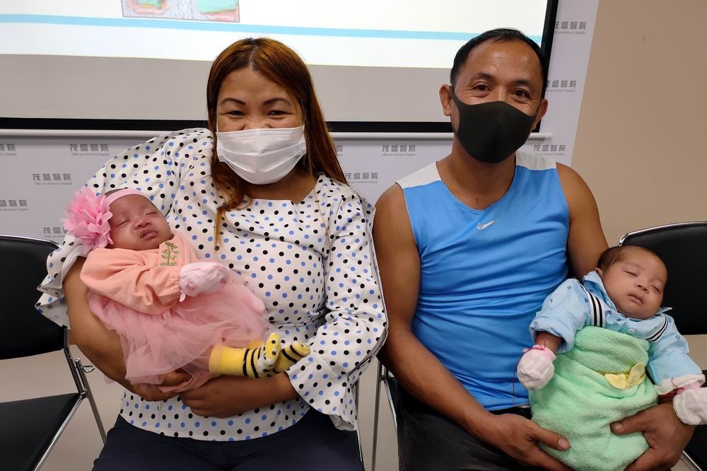 菲律賓不孕夫婦來台平安產下雙胞胎。（楊文琳攝）