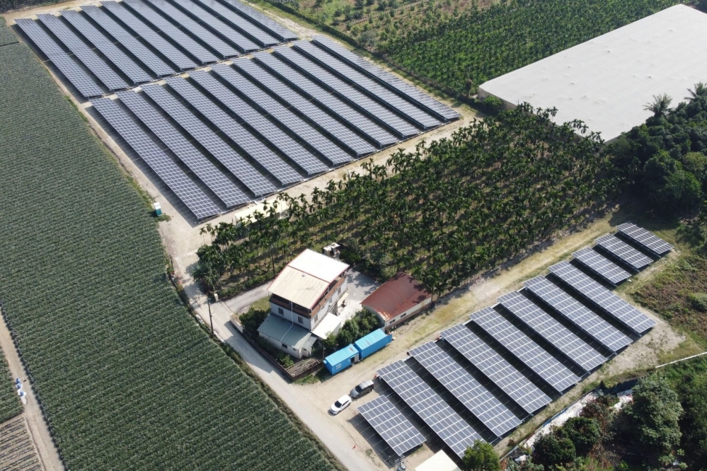 恆利綠能位於屏東縣內埔鄉的太陽能電廠。（恆利能源提供）