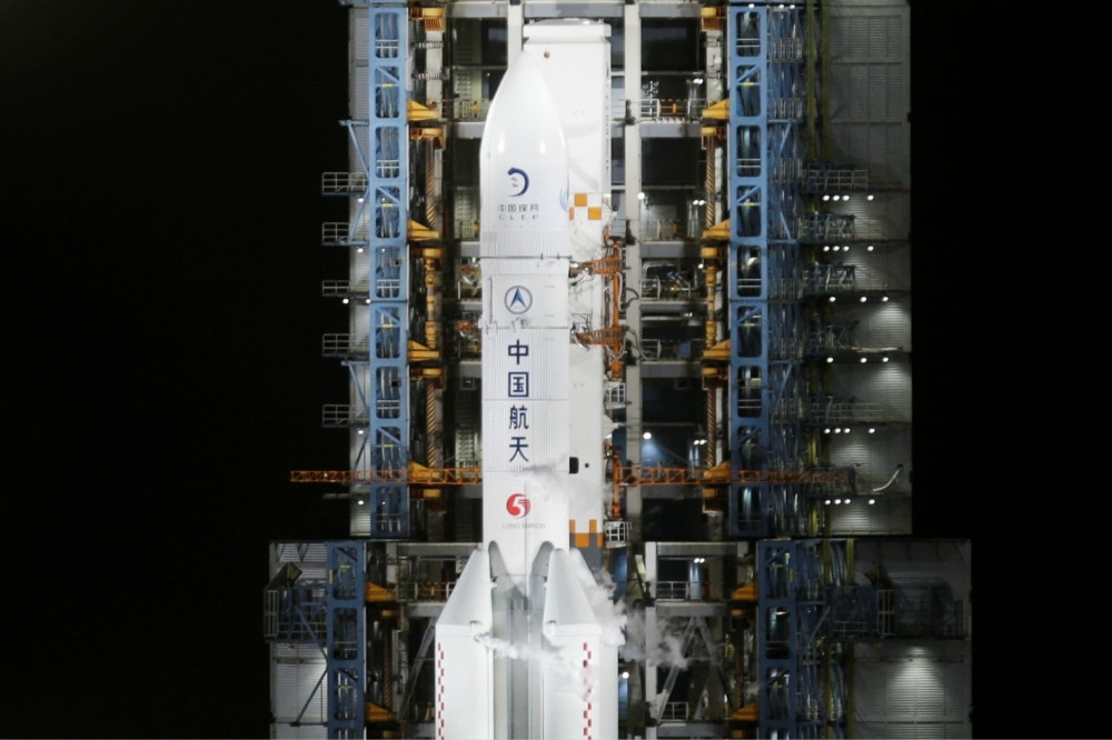 「嫦娥五號」登月，除了使中國更接近實現月球採礦和建設月球基地外，也是中國企圖主導太空規則所跨出的一小步。（湯森路透）