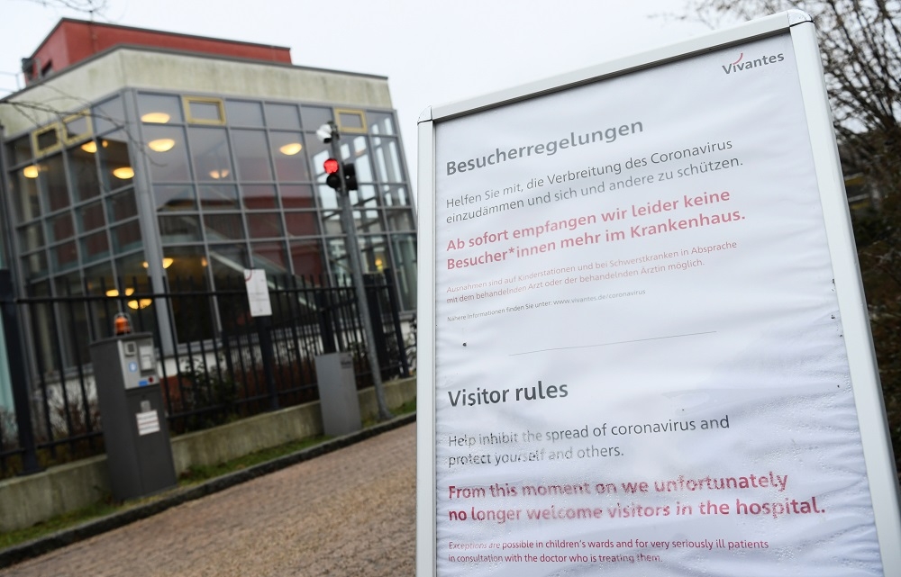 德國一間醫院因有新冠變異病毒案例，停止接收新的病患。（湯森路透）