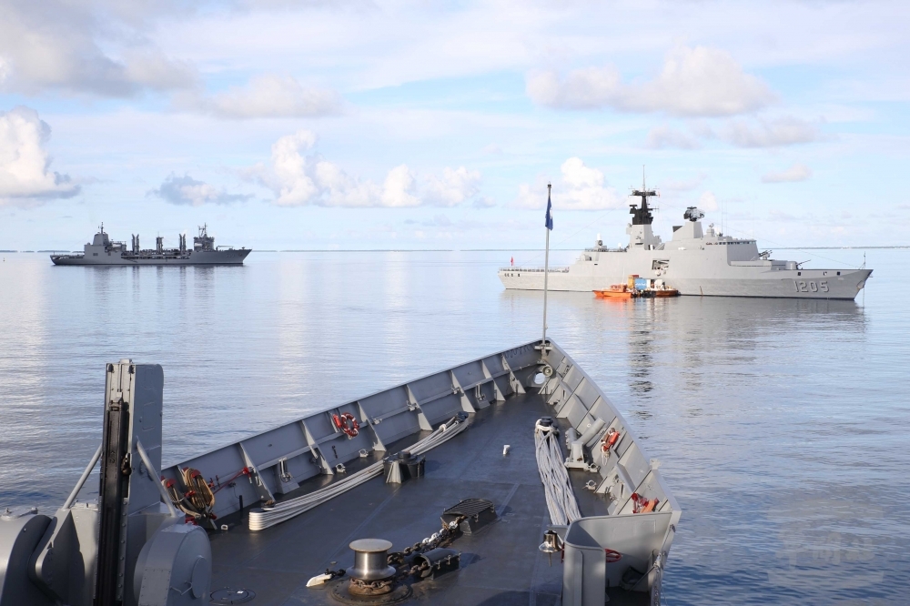 海軍6艘「康定級」拉法葉巡防艦，將從2022年起編列預算300億餘元，將中科院「迅聯」防空系統納入戰鬥系統並進行性能提升。（國防部提供）
