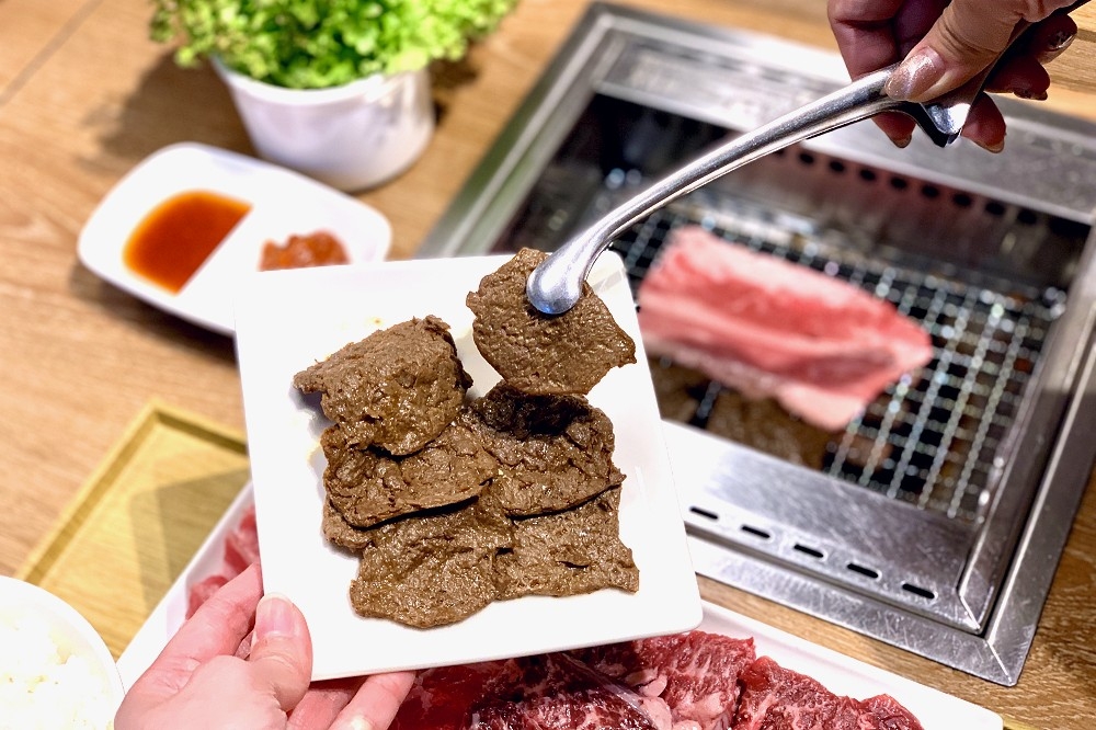 「焼肉LIKE」選定台北京站店為未來肉推廣計畫的海外首站（張芳瑜攝）