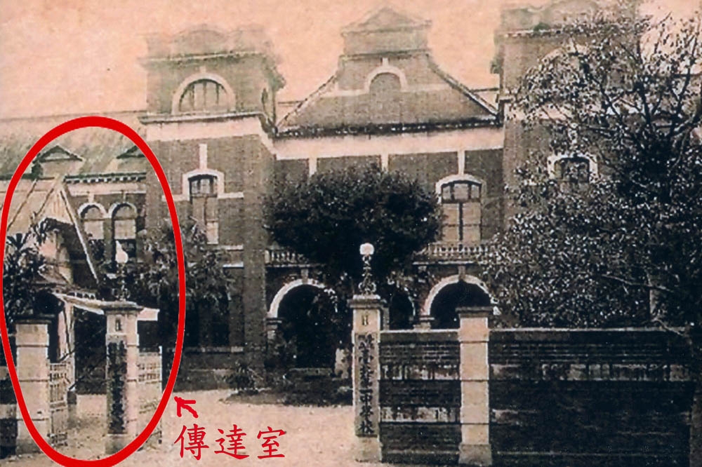 壽彭哥獨居在昔日建中大門口傳達室對面的一間小房子裡。（圖片摘自網路）
