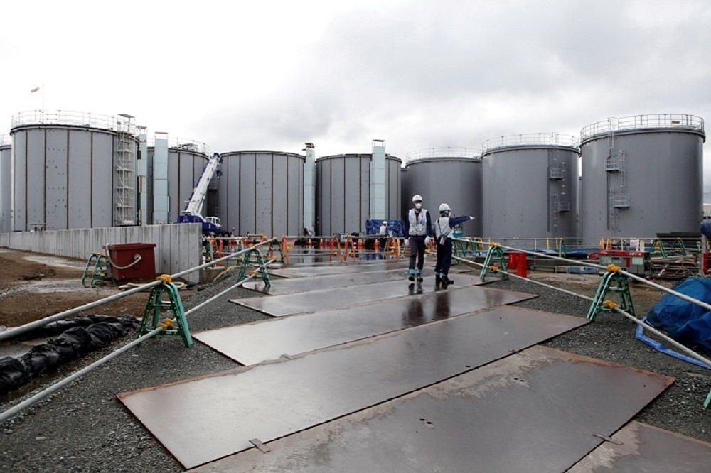 日本福島災後用以儲存核廢水的儲存槽。（湯森路透）